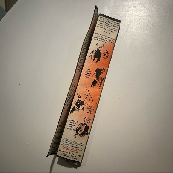 Vintage Sewing and Crafting Supplies - Vintage Lightning Zipper - Monarch Pins - Picture 8 of 12